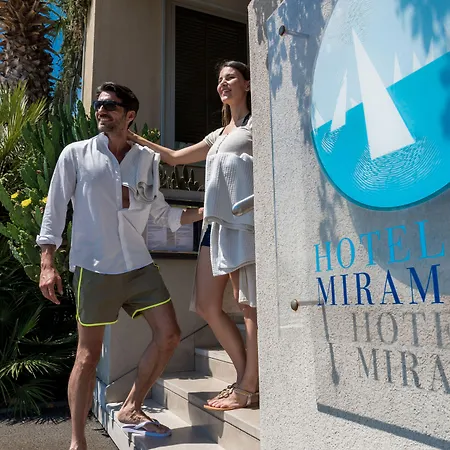 Miramare - Adults Only Con Private فندق ترييستي